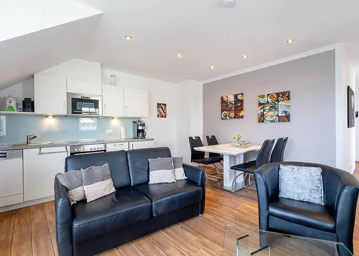 Stettiner Str 33-35 Whg 7 * Grömitz